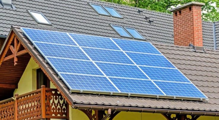 A Homeowner’s Guide to Going Solar